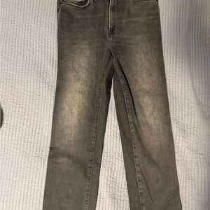 Good American Women’s Always Fits Charcoal Jeans